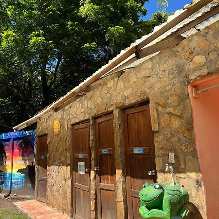 Las Chelitas Popoyo Beach Club Exterior foto